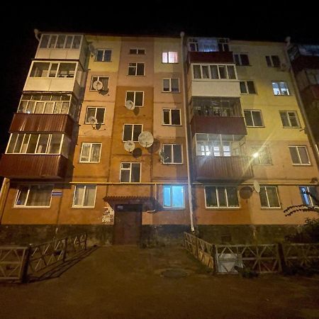 1-Комн. Квартира Целиком Интернациональная 32 С Гостиничным Сервисом Πετροπάβλοφσκ Εξωτερικό φωτογραφία